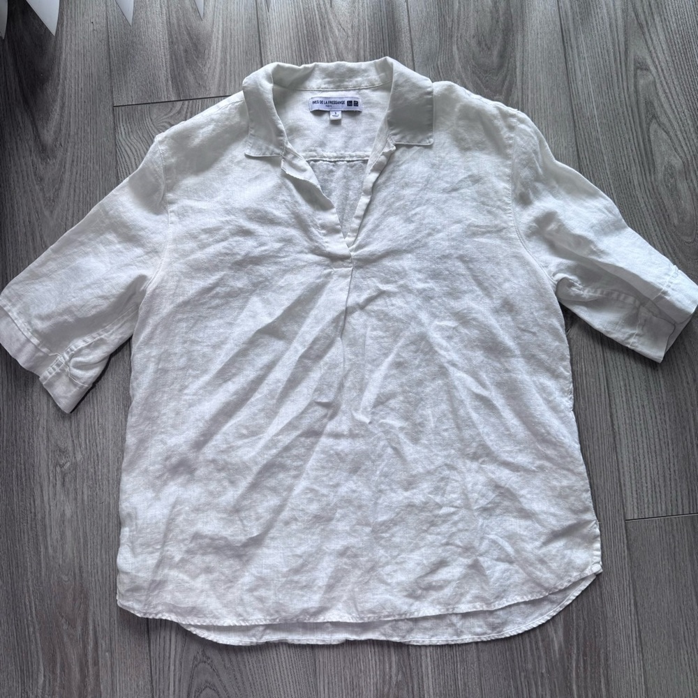Uniqlo White Linen V-Neck Short Sleeve Top